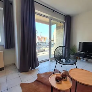 Don't Worry, Happy! Apartment