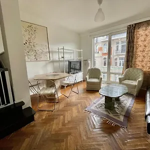 Superbe Duplex Avec Jacuzzi Apartment Brüssel